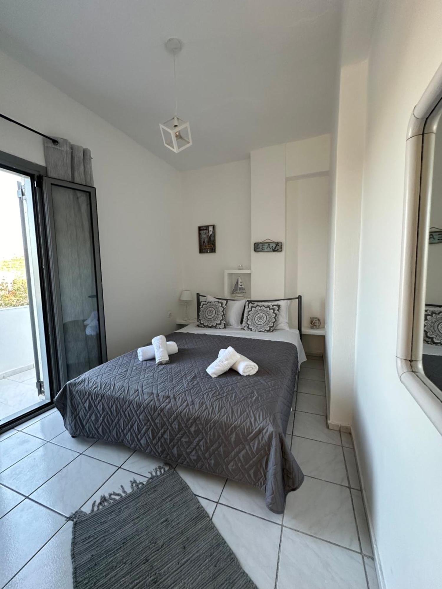 Nicole Rooms Santorini Vóthon Exterior foto